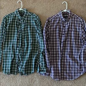 (2) Banana Republic Flannel Button Down Shirts…